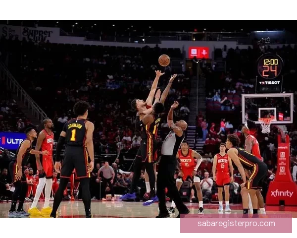 杜兰特25分6篮板终结老鹰11连胜 末节与队友热聊咧嘴大笑